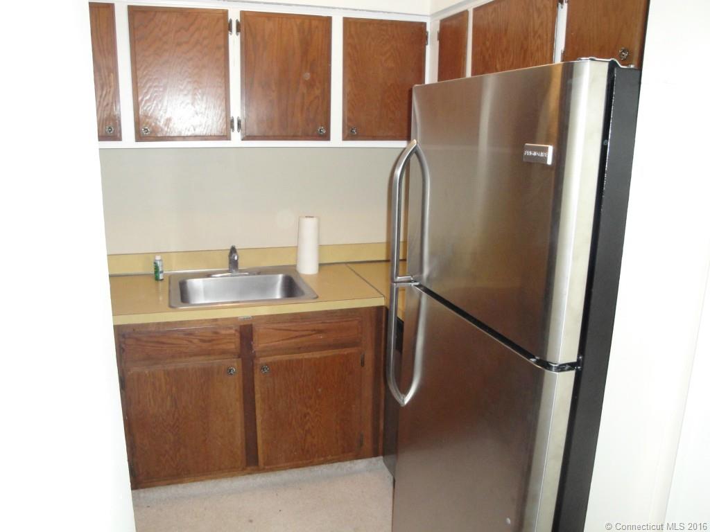 500 Darling St, Southington, CT 06489