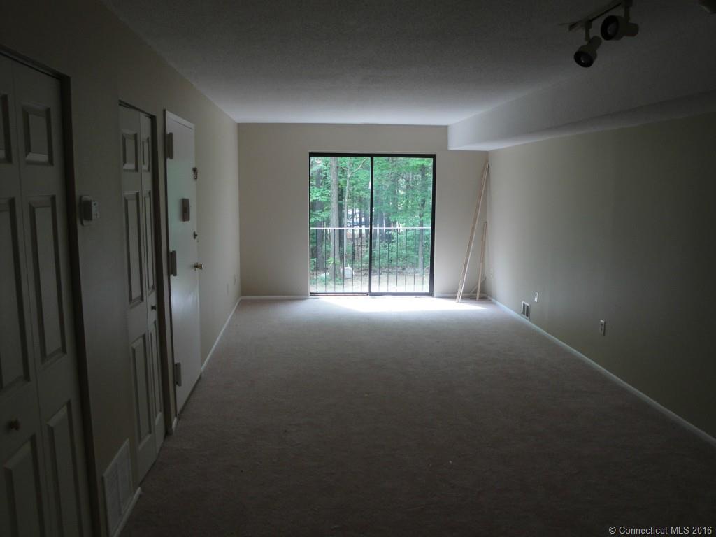 500 Darling St, Southington, CT 06489