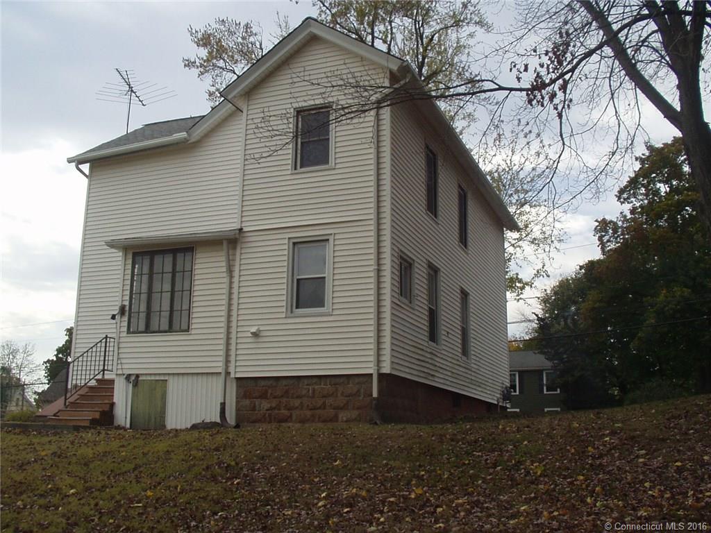 17 North Summit St, Southington, CT 06489