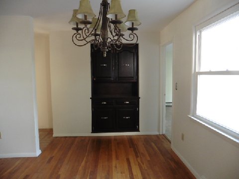13 Pinecrest Dr, Southington, CT 06489