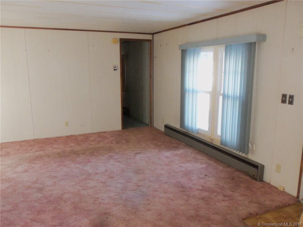 19 Riverside Dr., Southington, CT 06489