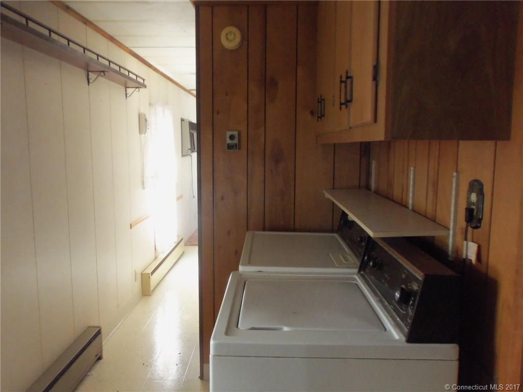 19 Riverside Dr., Southington, CT 06489