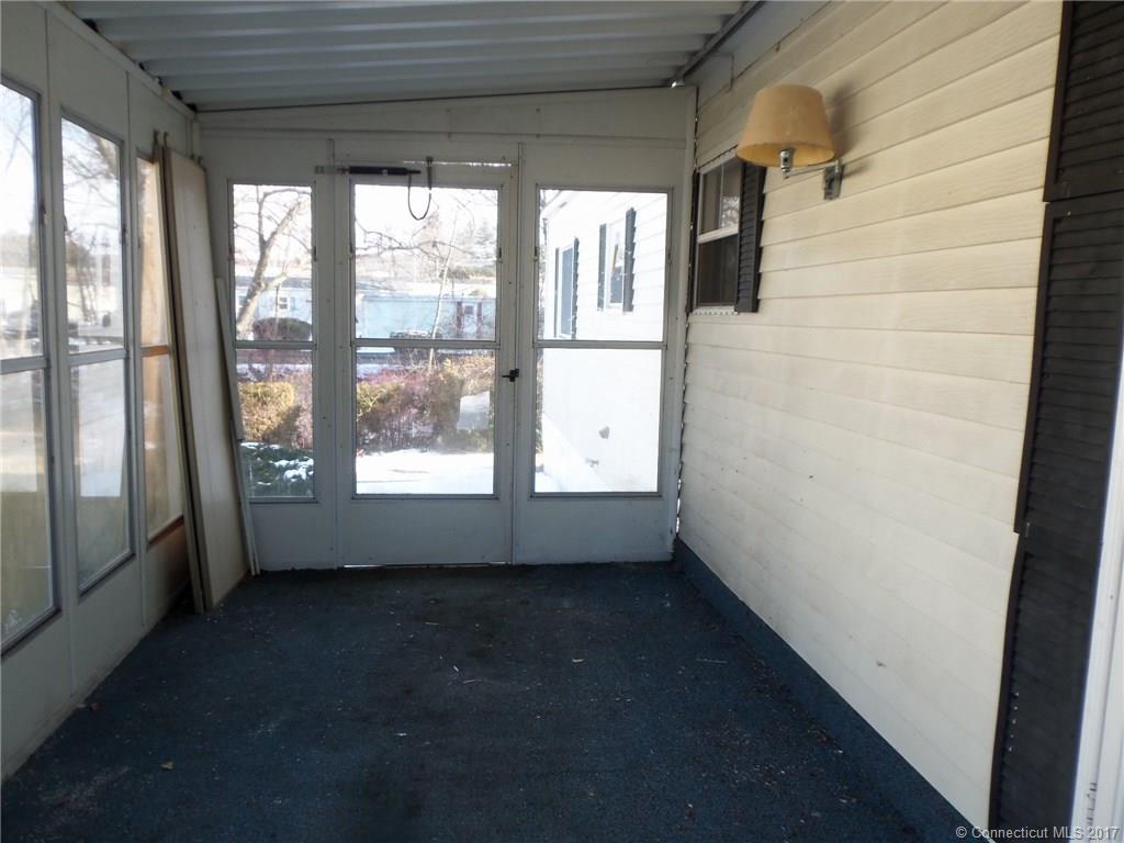 19 Riverside Dr., Southington, CT 06489