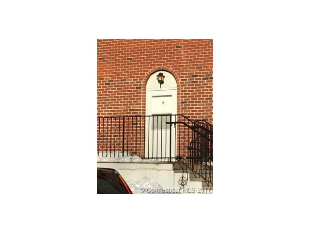 550 Darling St, Southington, CT 06489