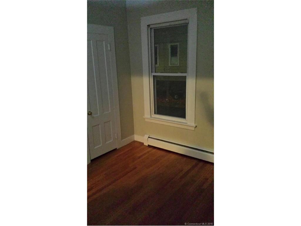 39 Church St, Wallingford, CT 06492