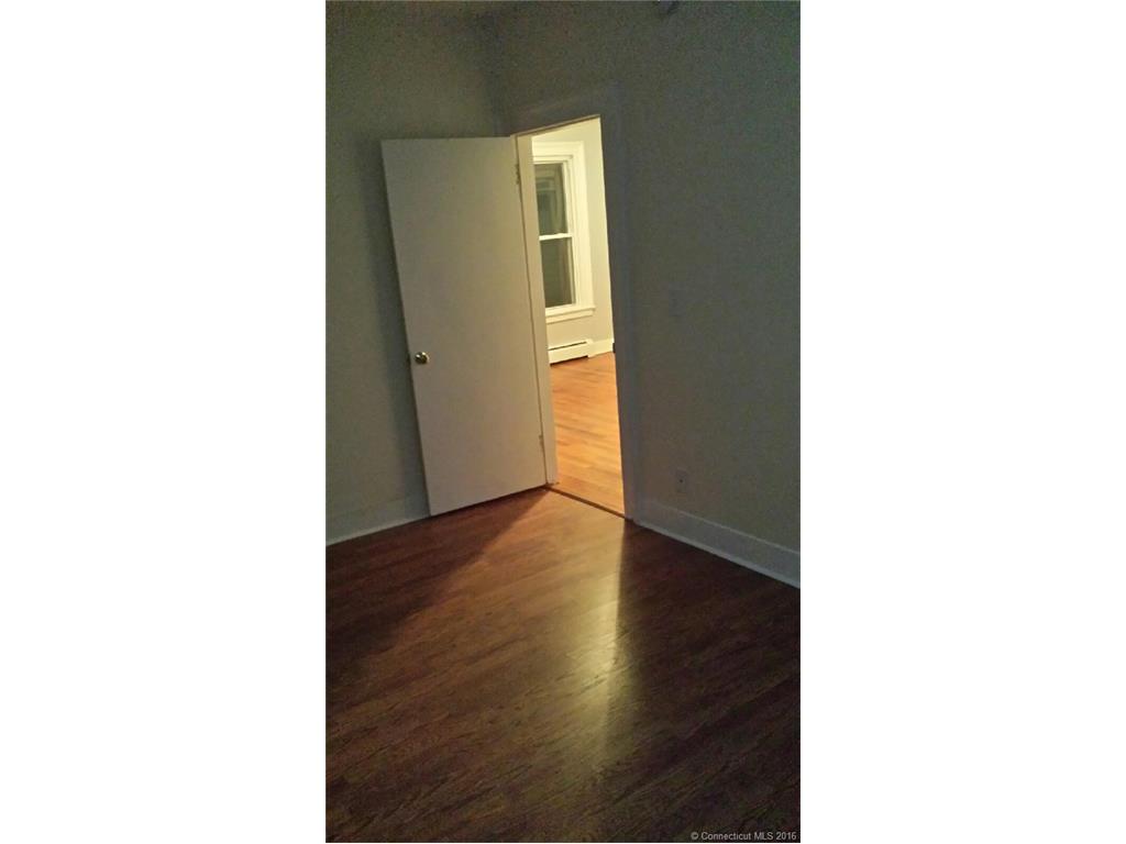 39 Church St, Wallingford, CT 06492