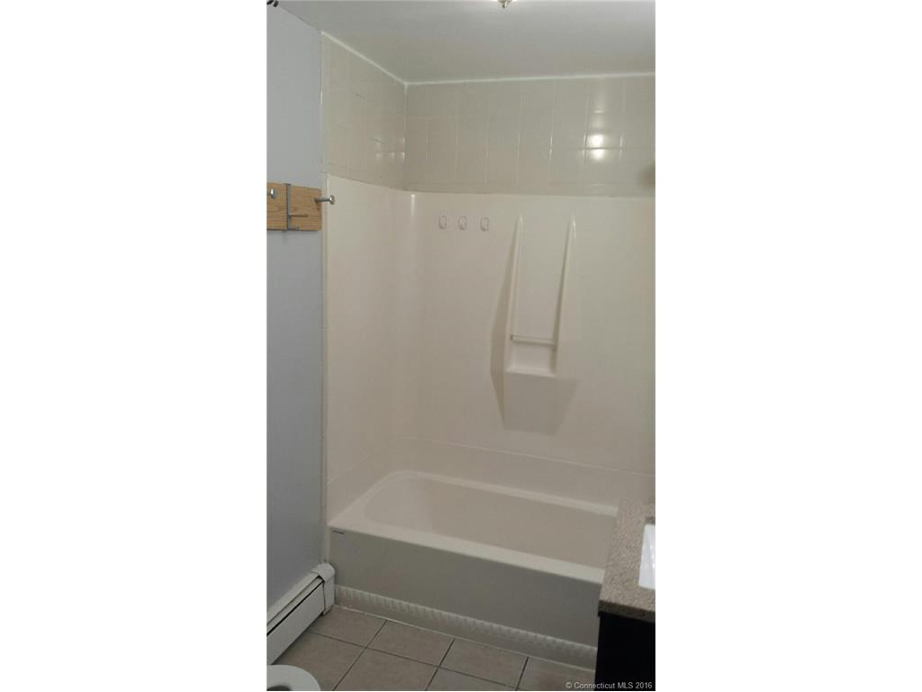39 Church St, Wallingford, CT 06492