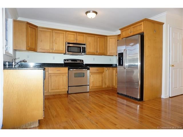 2Fern Ave #9, Wallingford, CT 06492