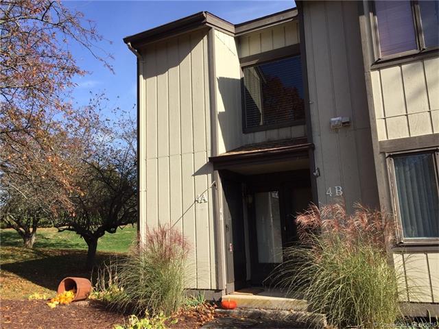 4 Pilgrim Hbr, Wallingford, CT 06492