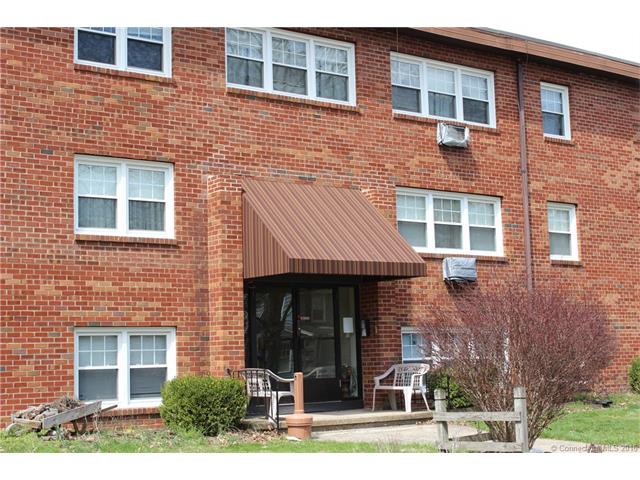 39 Hoffman Ct, Wallingford, CT 06492