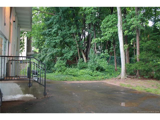 295 South Elm St, Wallingford, CT 06492