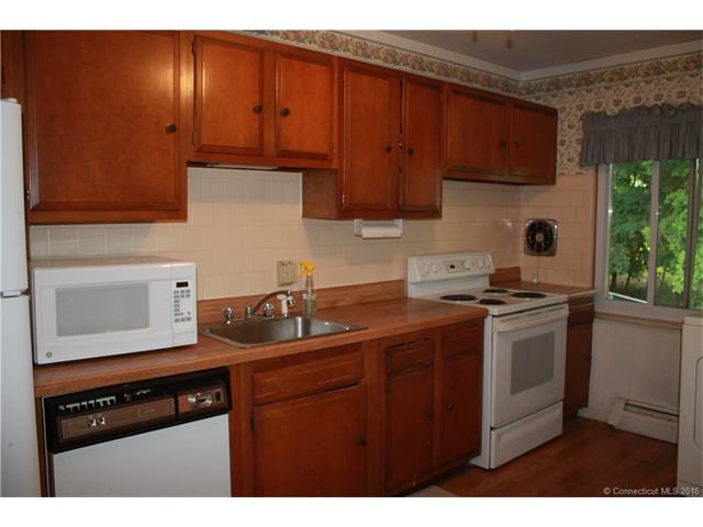 295 South Elm St, Wallingford, CT 06492