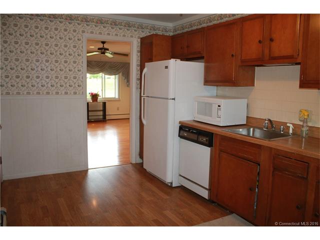 295 South Elm St, Wallingford, CT 06492