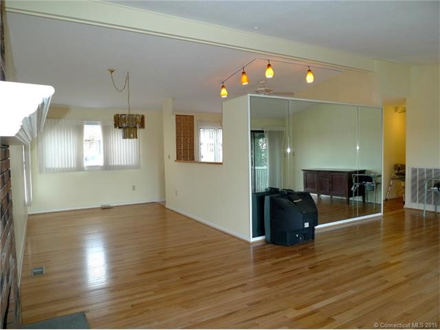 406Pilgrim's Hbr #406, Wallingford, CT 06492