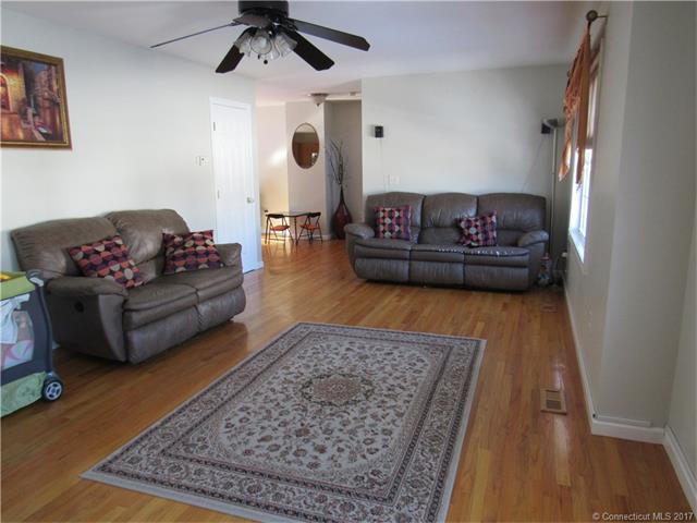 46 Angela Dr, Wallingford, CT 06492