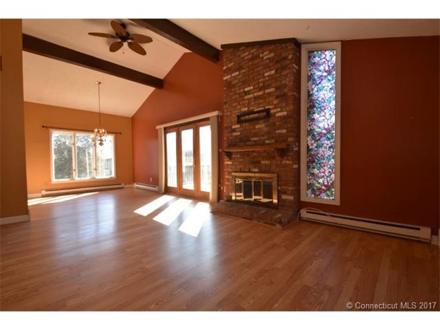 26 Pilgrim Hbr, Wallingford, CT 06492