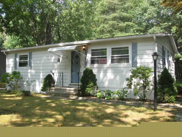 New England Village26 Stone Hedge RoadWestbrook, CT 06498