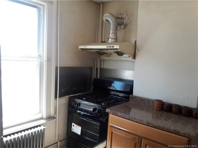 140Howe St #2nd Floor, New Haven, CT 06511