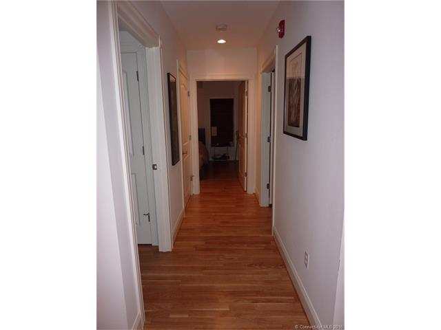 629 Chapel St, New Haven, CT 06511