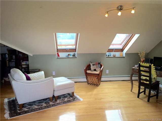 596 Prospect St, New Haven, CT 06511