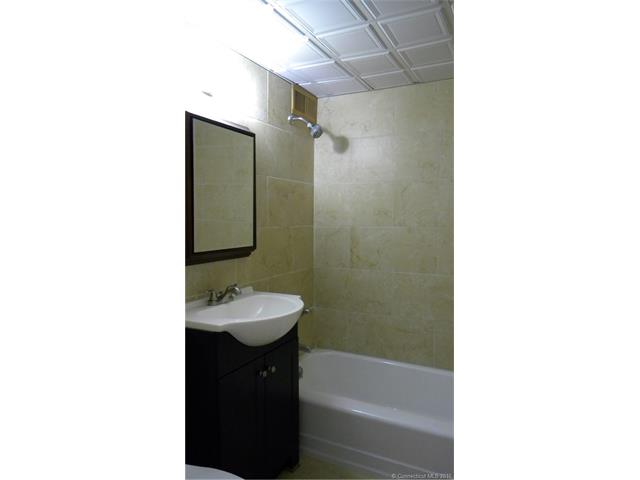 100 York, New Haven, CT 06511