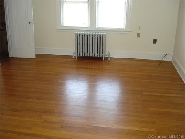 175 Charter Oak Ave, E Haven, CT 06512