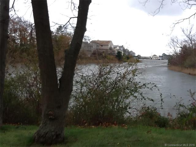 22 Coolidge St, E Haven, CT 06512