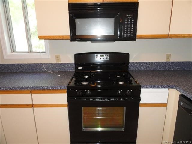 2Mansfield Grove Rd #263, East Haven, CT 06512