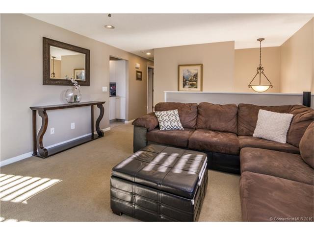 9 Austin Ave, E Haven, CT 06512