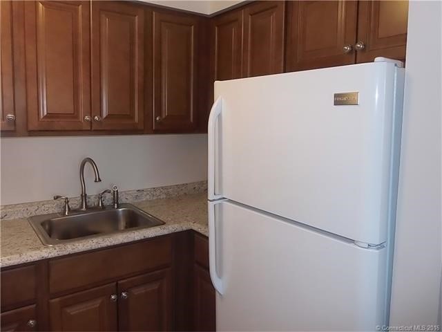 3Roma St #D, East Haven, CT 06512