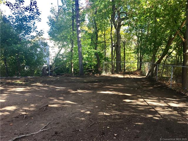 2 Tuttle Pl, E Haven, CT 06512