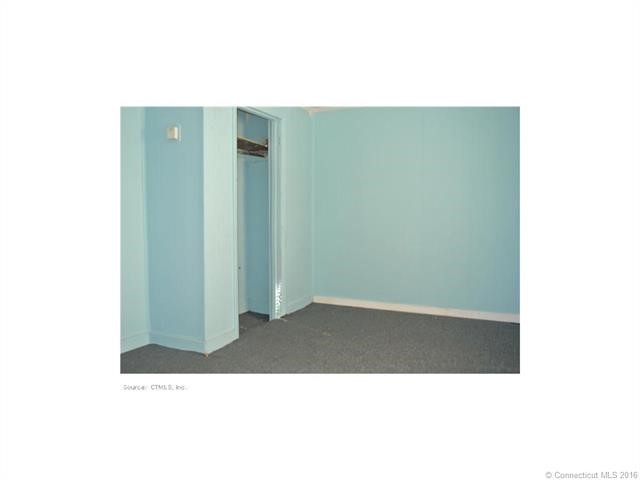 2Saint Andrew Ave, East Haven, CT 06512