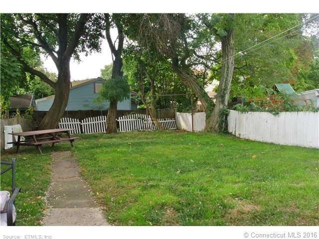 2Saint Andrew Ave, East Haven, CT 06512