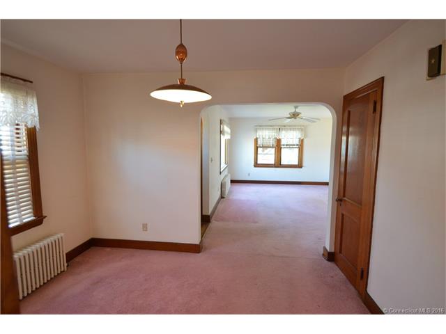 148 Kimberly Ave, E Haven, CT 06512