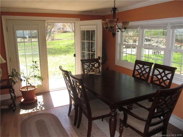 13 Clancy St, E Haven, CT 06512