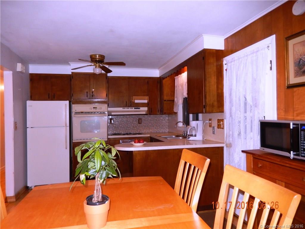 62 Hillside Ave, New Haven, CT 06512