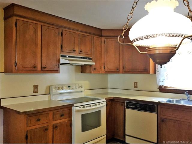65 Burr St, E Haven, CT 06512