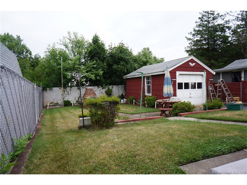 43 Summit Ave, E Haven, CT 06512