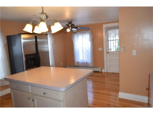 103 Bradley Ave, E Haven, CT 06512