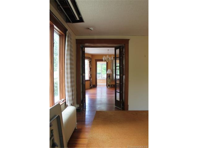 988 Townsend Ave, New Haven, CT 06512