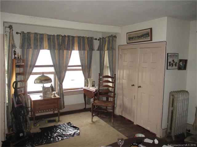 330 Lighthouse Rd, New Haven, CT 06512