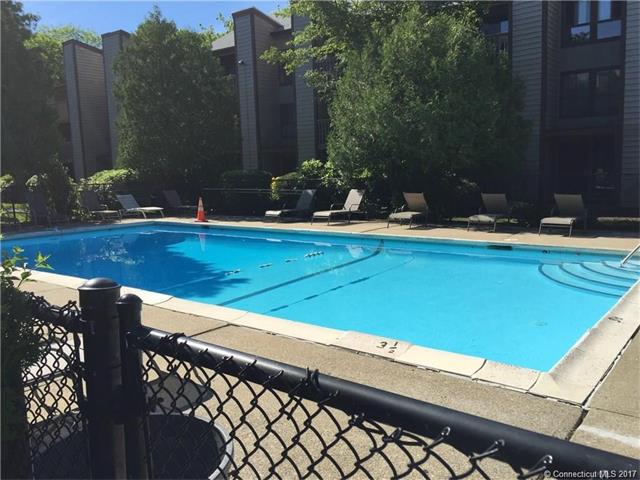 130 Coe Ave, E Haven, CT 06512
