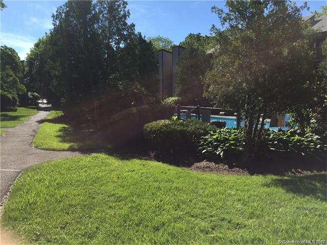 130 Coe Ave, E Haven, CT 06512