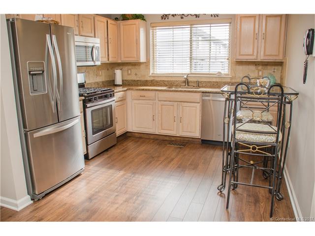 560Silver Sands Rd #2303, East Haven, CT 06512