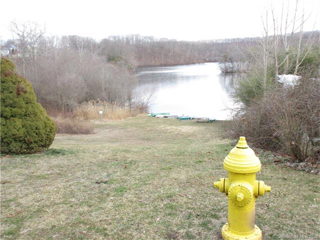 153Grannis St, East Haven, CT 06512