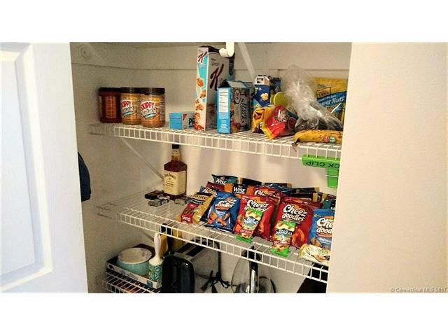 63 Coleman St, E Haven, CT 06512