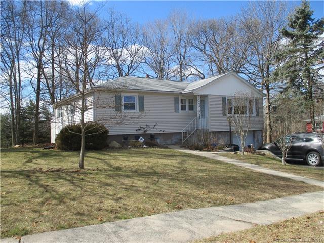 7 Jillson Dr, E Haven, CT 06512