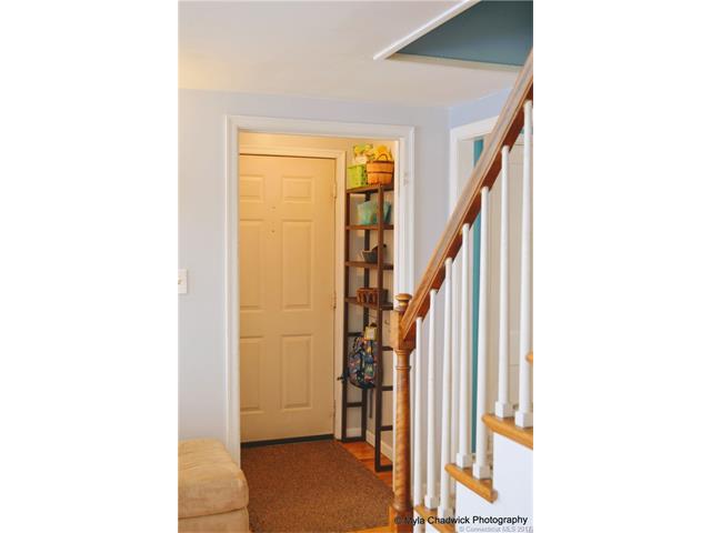 33Elm Court Ext, East Haven, CT 06512