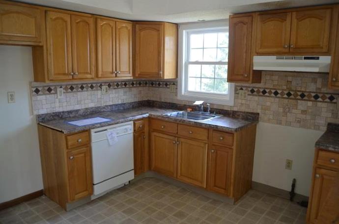 17 Sleepy Hollow CiEast Haven, CT, 06512New Haven County