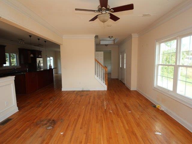 64 Meadow View RoadNew Haven, CT, 06512New Haven County